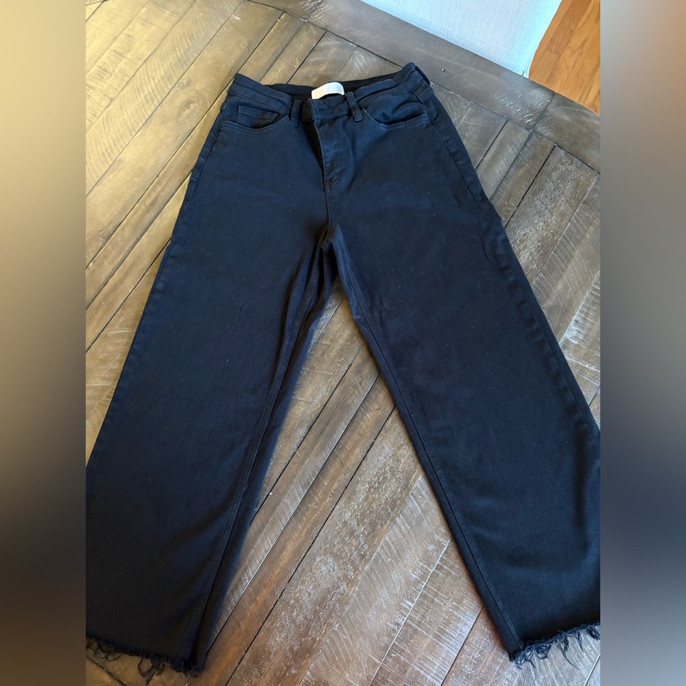 Vervet Black High Rise Cropped Raw Hem Jeans | 27